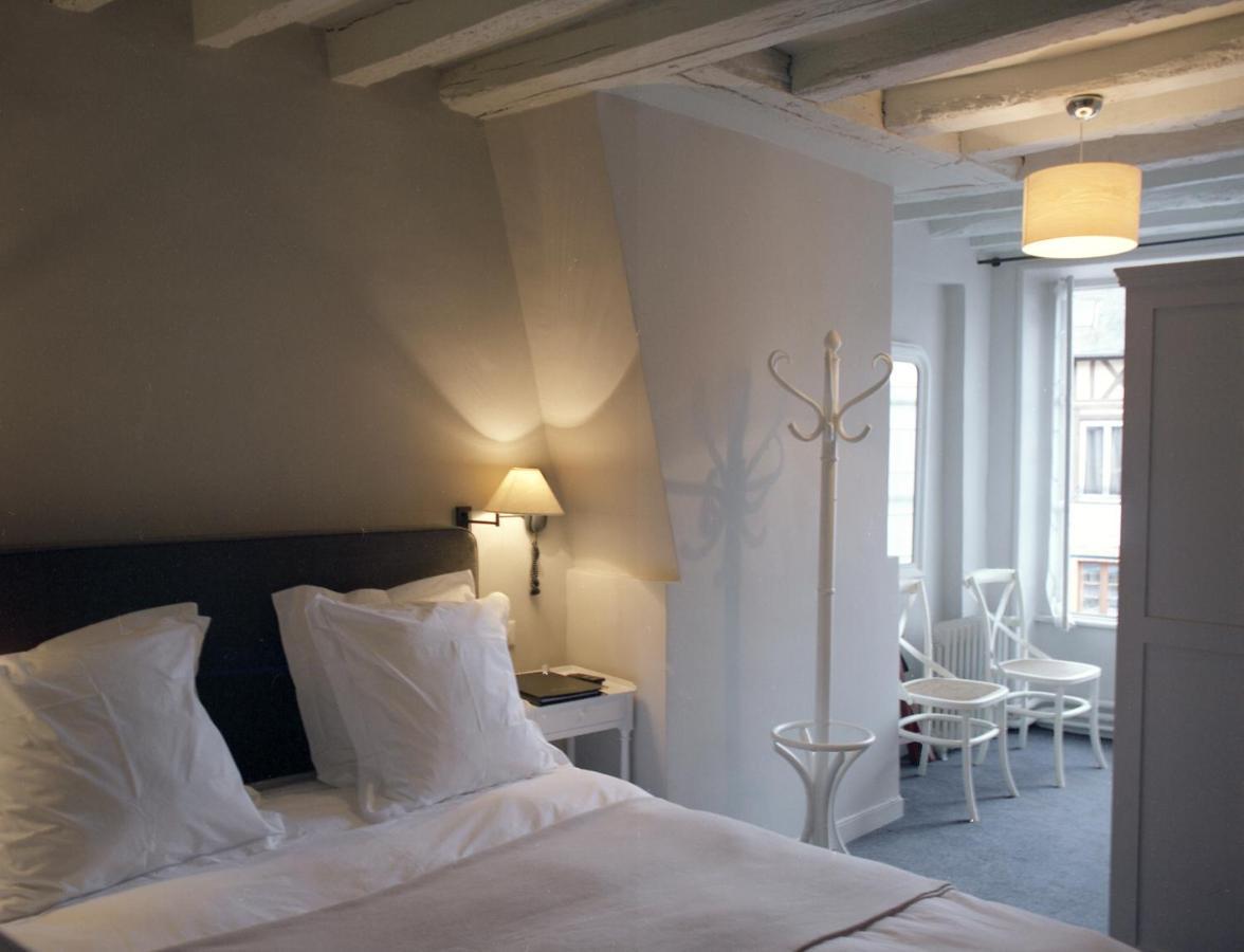 Hotel La Licorne & Spa Lyons-la-Forêt Kültér fotó