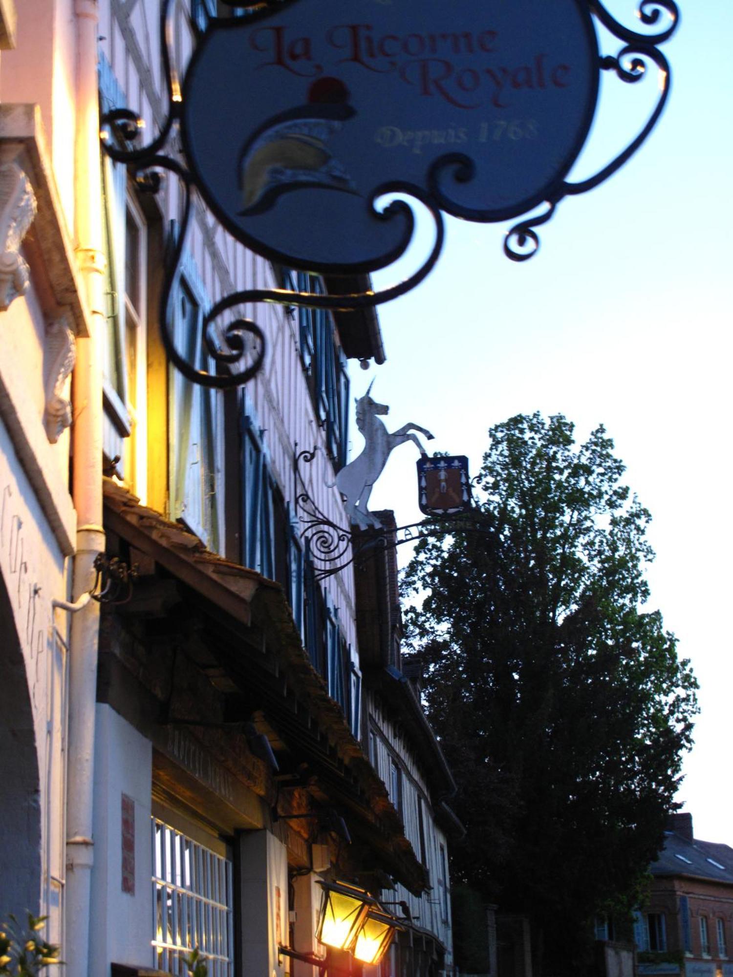 Hotel La Licorne & Spa Lyons-la-Forêt Kültér fotó
